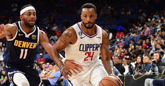 手的差距更 手的差距更