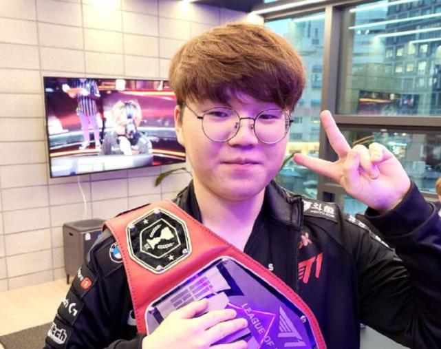 他持球吸引 他持球吸引