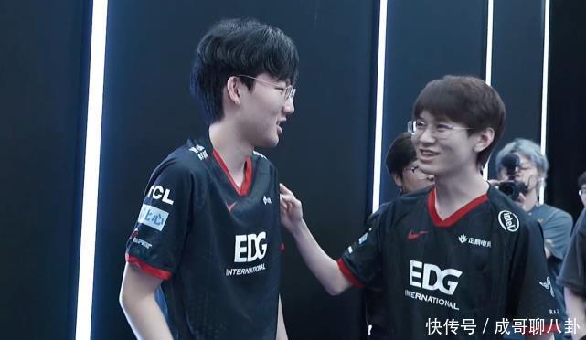 带与持球决 带与持球决